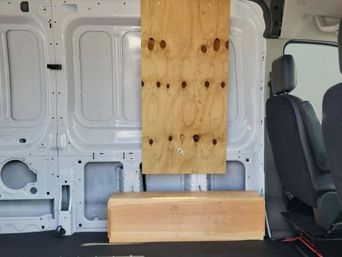 Used 2025 Ford Transit 250 Base image 12