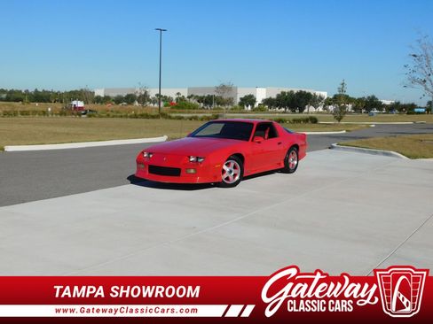 Used 1992 Chevrolet Camaro RS image 1