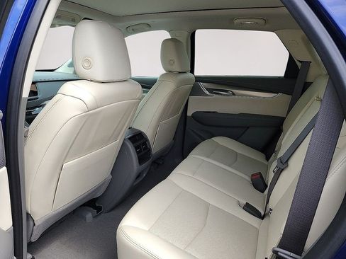 Certified 2023 Cadillac XT5 Premium Luxury AWD/4WD image 9