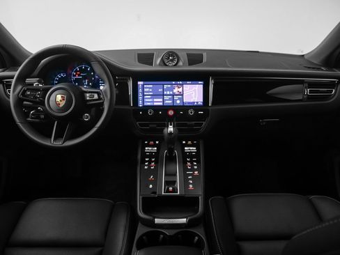 Used 2025 Porsche Macan Turbo image 30