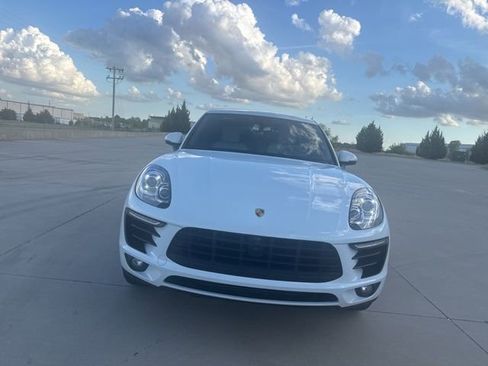 Used 2018 Porsche Macan image 2