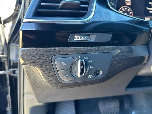 Used 2017 Audi Q7 2.0T Premium Plus w/ Premium Plus Package image 19