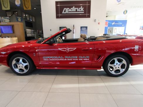 Used 1994 Ford Mustang GT RWD image 19