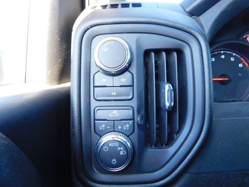 Used 2024 GMC Sierra 2500 Pro AWD/4WD image 13