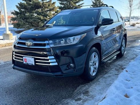 Used 2019 Toyota Highlander Limited image 36