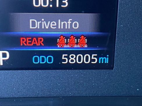 Used 2023 Toyota Corolla LE image 29