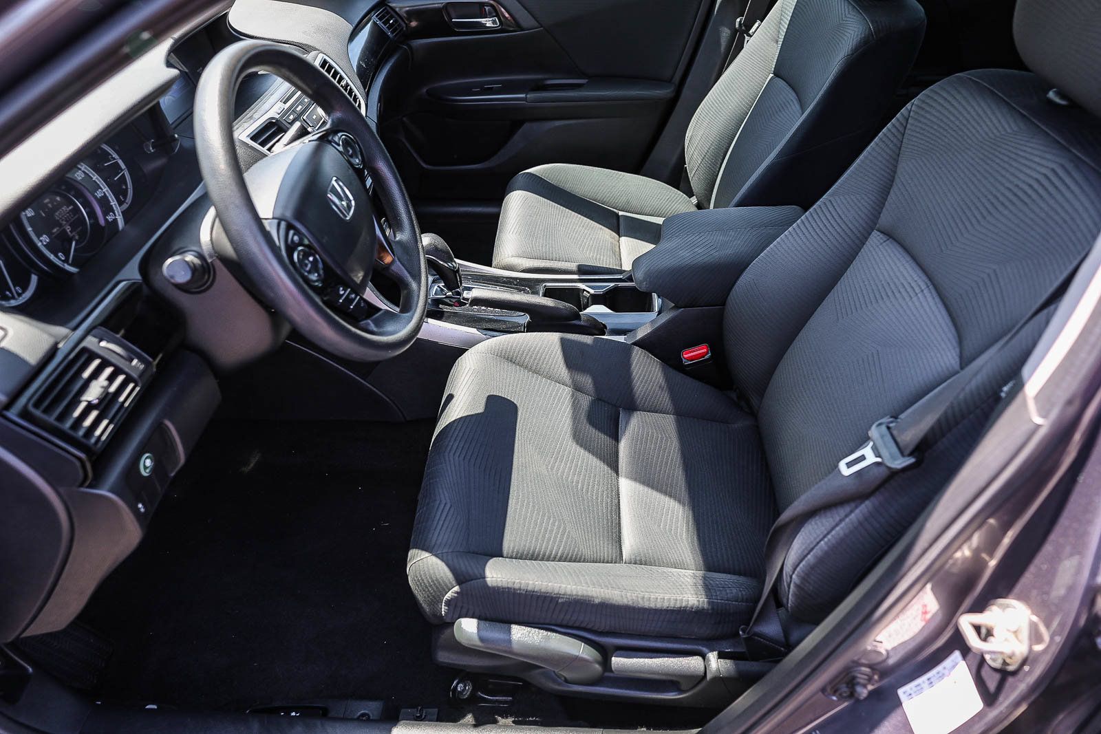 Used 2017 Honda Accord LX image 9