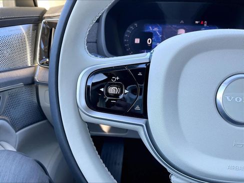 New 2026 Volvo XC90 T8 Ultra w/ Lounge Package image 17