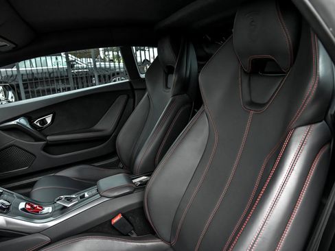 Used 2018 Lamborghini Huracan LP 580-2 image 18