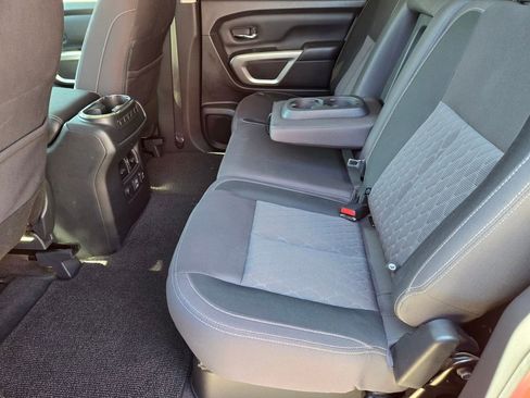 Certified 2022 Nissan Titan SV w/ SV Convenience Package RWD image 12