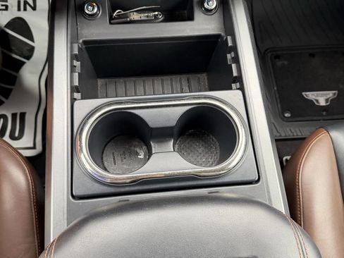 Used 2017 Nissan Titan Platinum Reserve image 17