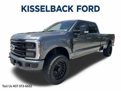 Certified 2025 Ford F250 Platinum w/ FX4 Off-Road Package AWD/4WD image 10