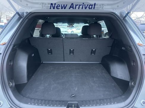 Certified 2025 Chevrolet Equinox LT image 10