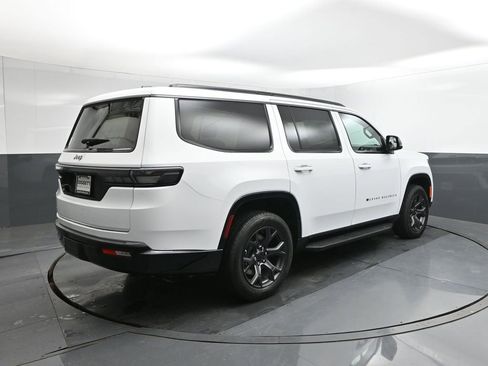 New 2026 Jeep Grand Wagoneer Limited image 11