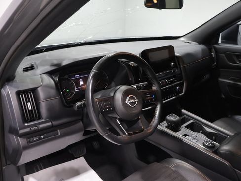 Used 2024 Nissan Pathfinder Rock Creek AWD/4WD image 16
