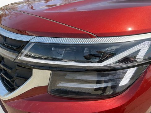 New 2025 Kia Seltos SX w/ SX Sunroof Package image 22