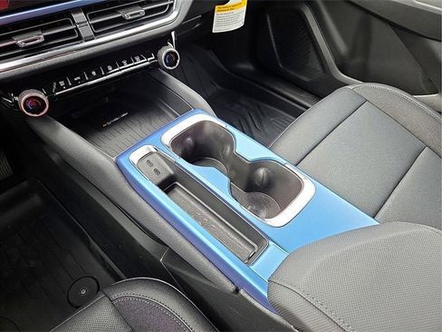 New 2026 Chevrolet Equinox EV LT image 25