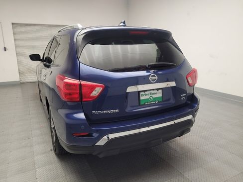 Used 2019 Nissan Pathfinder SV image 6
