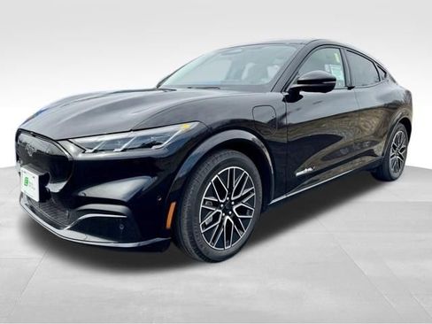 Used 2024 Ford Mustang Mach-E Premium AWD/4WD image 3
