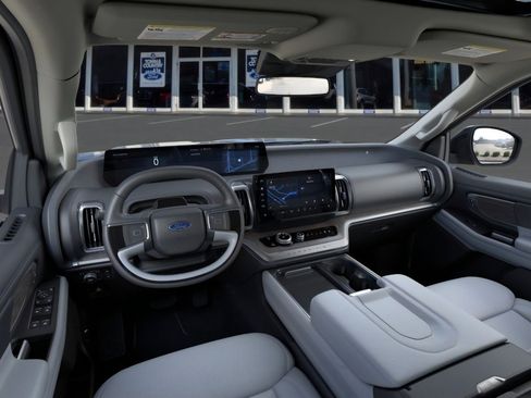 New 2025 Ford Expedition Max Platinum w/ Platinum Ultimate Package AWD/4WD image 9