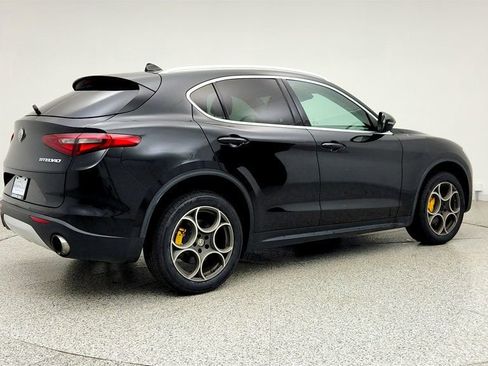 Used 2019 Alfa Romeo Stelvio RWD image 5