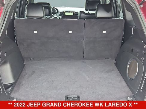 Used 2022 Jeep Grand Cherokee Laredo X RWD image 32