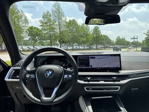 Certified 2024 BMW X5 xDrive40i w/ Premium Package AWD/4WD image 12