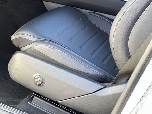 New 2026 Mercedes-Benz GLC 350e 4MATIC image 12