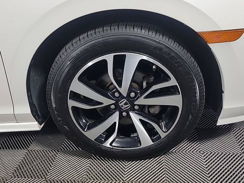 Certified 2019 Honda Odyssey Elite image 3