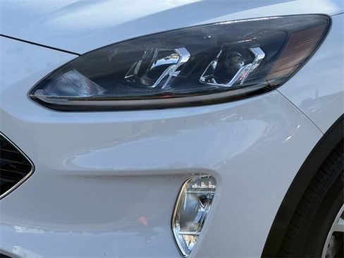 Used 2022 Ford Escape SEL image 25