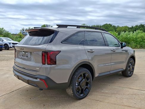New 2025 Kia Sorento X-Line EX image 3