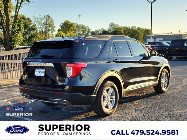Used 2024 Ford Explorer XLT w/ Equipment Group 202A AWD/4WD image 3