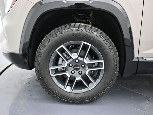 New 2026 GMC Terrain AT4 w/ Convenience Package III image 8