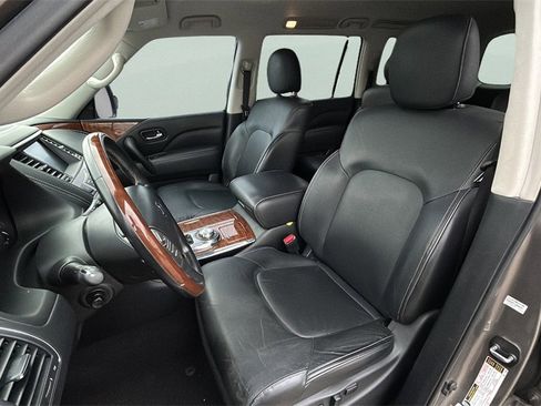 Used 2019 INFINITI QX80 Luxe w/ Proassist Package image 11