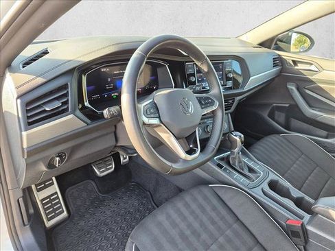 Used 2024 Volkswagen Jetta Sport FWD image 10