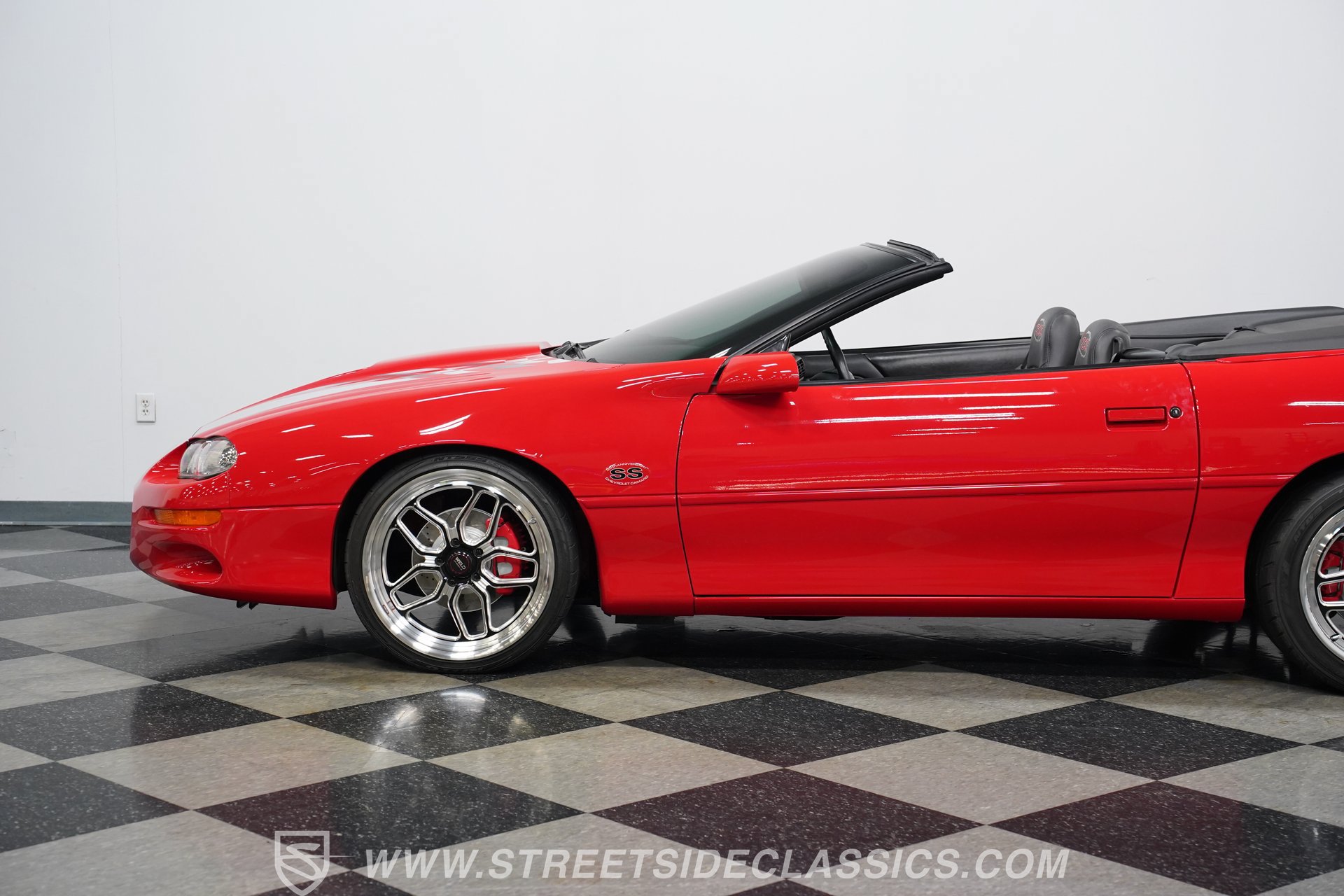 Used 2002 Chevrolet Camaro Z28 w/ SS Performance/Appearance Pkg RWD image 22