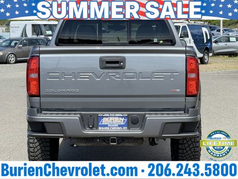 Used 2022 Chevrolet Colorado LT w/ LT Convenience Package AWD/4WD image 4