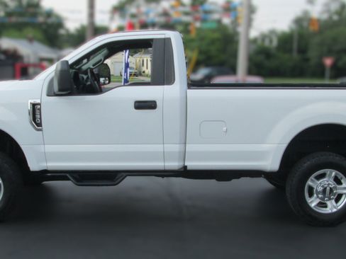 Used 2017 Ford F250 XL w/ XL Value Package AWD/4WD image 4