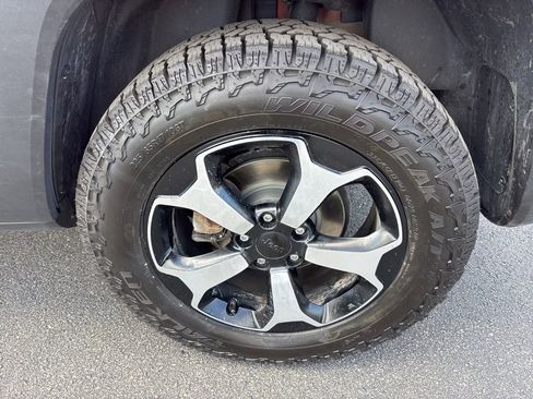 Used 2021 Jeep Renegade Trailhawk w/ Trailer Tow Group image 15