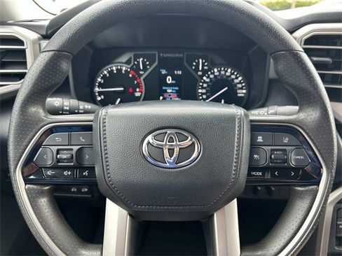 Used 2022 Toyota Tundra SR5 w/ SR5 Convenience Package image 26