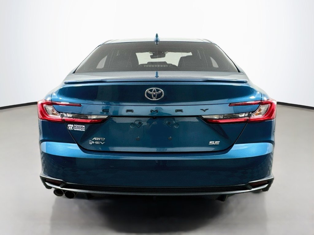 Used 2025 Toyota Camry SE w/ Convenience Package AWD/4WD image 7