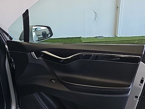 Used 2016 Tesla Model X P90D image 50