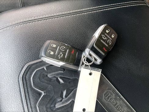 Used 2019 RAM 2500 Laramie AWD/4WD image 36