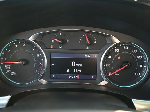 Used 2022 Chevrolet Traverse LT image 22