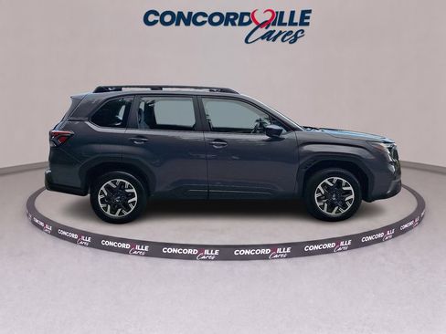 Certified 2025 Subaru Forester AWD/4WD image 8