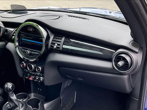 Used 2019 MINI Cooper S image 19