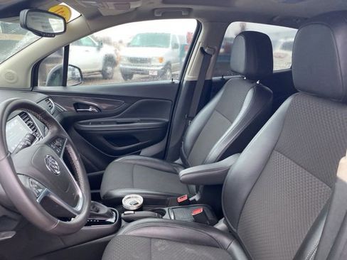 Used 2021 Buick Encore Preferred w/ Safety Package II image 15
