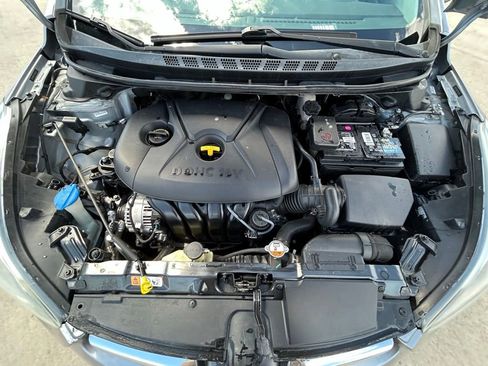 Used 2015 Hyundai Elantra SE w/ Option Group 02 FWD image 31