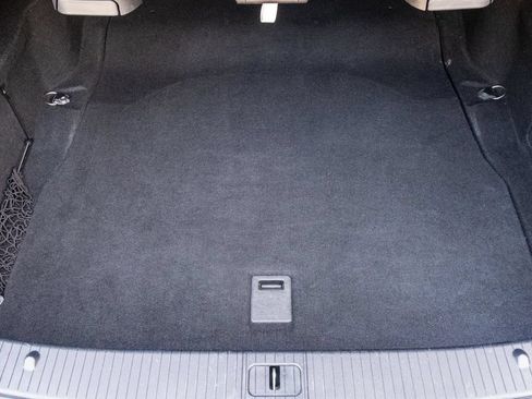 Used 2011 Mercedes-Benz E 350 4MATIC Sedan image 28