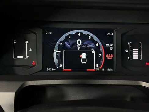 Used 2025 Toyota Tacoma SR5 image 17